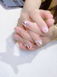 -沫儿·美甲美睫·半永久·皮肤管理