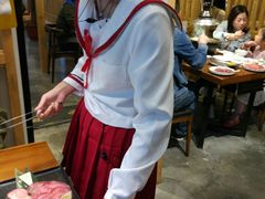 靓丽的服务生-热血兄弟·炭火烤肉(融侨中心店)