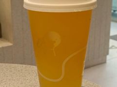 纯绿妍茶后-喜茶(广州保利中环店)