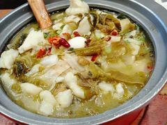 -周鱼小馆石锅酸菜鱼(活力汇店)