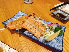 煎三文鱼骨-友悦食堂(灯湖店)