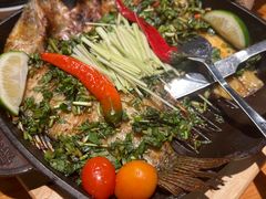 -云海肴·汽锅鸡·云南菜(天山百盛优客店)