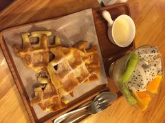 iphone_upload_pic-猫的天空之城概念书店(西塘古镇店)