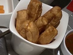 咸蛋黄油条-海底捞火锅鲜切牛肉主题店(长寿路店)