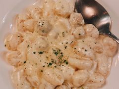 土豆面配香肠蓝乳酪酱-La Tavernetta(Bar à Vin)(乌鲁木齐路店)