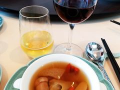 松茸竹笙炖乳鸽-环球港凯悦 · 享悦中餐厅