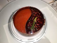 招牌红蕃鸳鸯锅-漾亚·雍雅合鲜(鹭岛店)