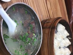 -颐缘居·南翔小笼馆