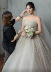 -挪娅婚纱摄影皇家会所