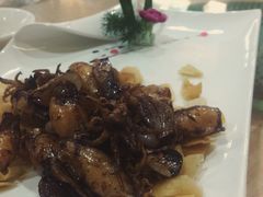 干葱吹筒仔-五谷芳乳鸽王（大梅沙总店C区）(网红打卡店)
