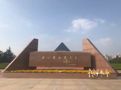 -上海市龙华烈士陵园