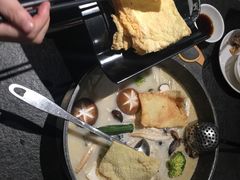 -煲宫猪肚鸡(昆山金鹰国际购物中心店)