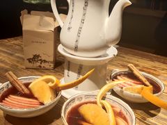 胡桃里热滚热红酒-胡桃里音乐餐厅(陶溪川店)(川湘赣菜·世界百大酒庄直供红酒·音乐表演)