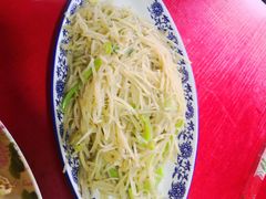 炒土豆丝-夕阳红小吃(中街大悦城店)