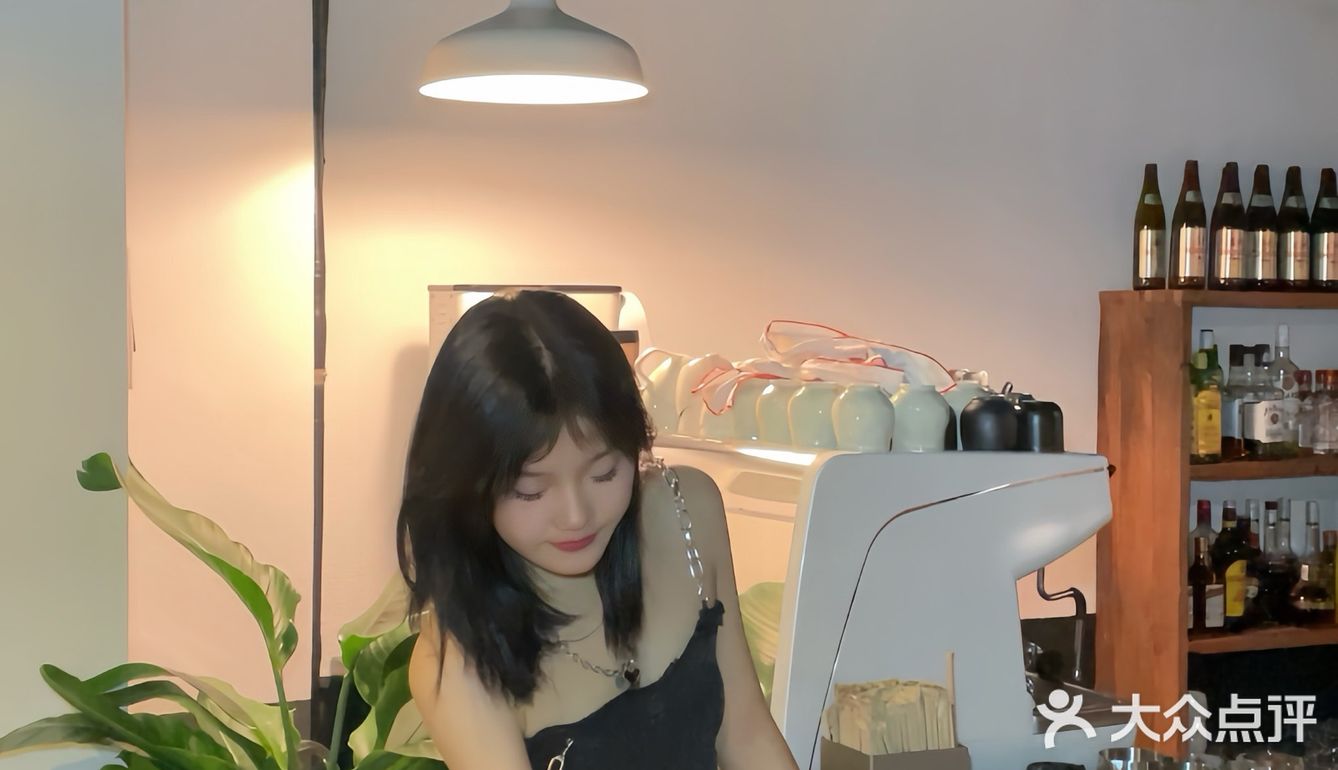 佛山探店｜绝对又是佛山顶流“酒咖”！！🍃