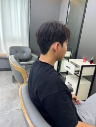 -藤野造型烫发染发