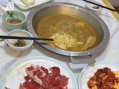 -撒拉人家.酸菜牦牛肉火锅