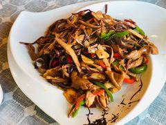 清炒野生菌-小厨子私房菜·云南美食店