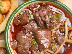-拈签一笑黄牛肉辣卤串串