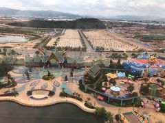 -七彩云南欢乐世界