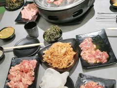-啊美丽炭火烤肉(滑翔一店)