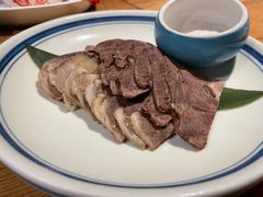 古法盐蘸牛肉-老头儿油爆虾(金鹰世界店)