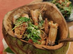 -大树下海鲜饭店