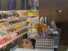 -4iNLOOK美瞳店(龙之梦购物中心虹口店)