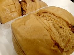 -李与白包子铺(桐梓林店)