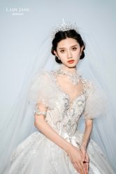 -Lady  Jane高端婚纱礼服馆