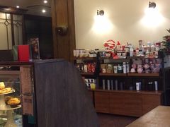 -星巴克(武汉欧利新天地店)