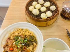 -佬钱湾仔(衣裳街店)
