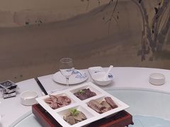 -香山湖家家宴(中山陵店)