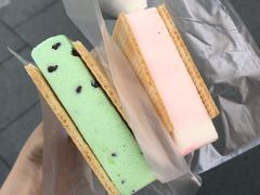 -詹爷爷乌节路街头冰淇淋