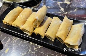 Homemade Tofu Skin Rolls (Vegetable and Meat)