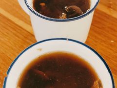 茶树菇龙骨汤-先记烧鹅王·本地粤菜(福永店)