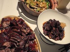 -八府香鸭·啫啫煲(华山路店)