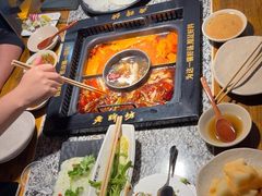 -老牌坊云南鱼豆花火锅(哈西万达店)