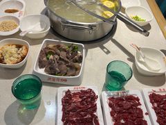 -浪里寻·臻牛养生牛肉火锅(方圆荟店)