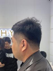 -H·Y HAIR SALON烫发·染发·造型