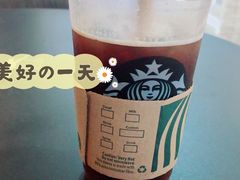 -星巴克(杭州西湖银泰1F店)