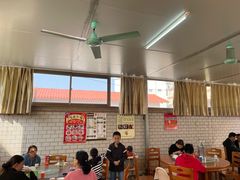 大堂-阿弟早茶·家庭小炒·火锅(九村店)