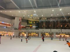 -冰纷万象滑冰场(深圳万象城店)