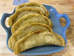 -老新隆牛肉锅贴(新街口店)