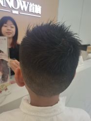 -首脑美发沙龙