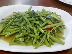 -Dang restaurant (patong phuket)