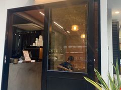 门面-CowCow其其·牛杂咖啡公司(六运店)