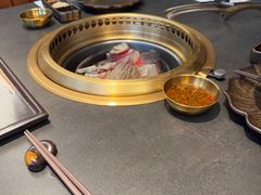 -铭牛烧肉·和牛海鲜自助(高新月牙湖店)