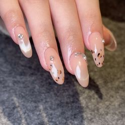 -天生爱美甲