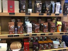 零售区-星巴克(南京鼓楼吾悦广场店)